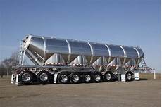Dry Bulk Trailer