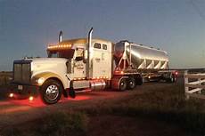 Dry Bulk Trailer